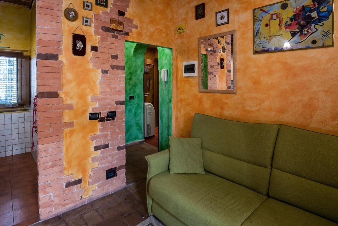 Апартаменти Casa Di Pierina Поджібонсі Екстер'єр фото